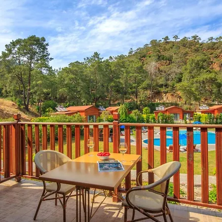 Resort The Bay Club 5*