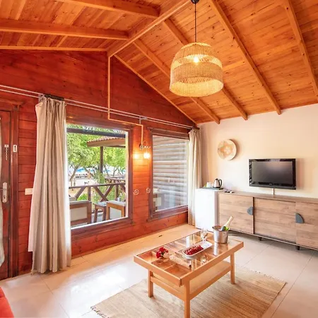 Resort The Bay Club 5*