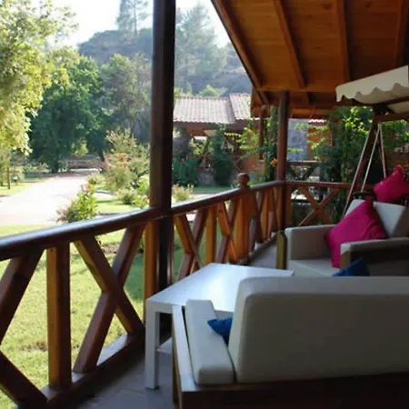 The Bay Club Resort Yanıklar