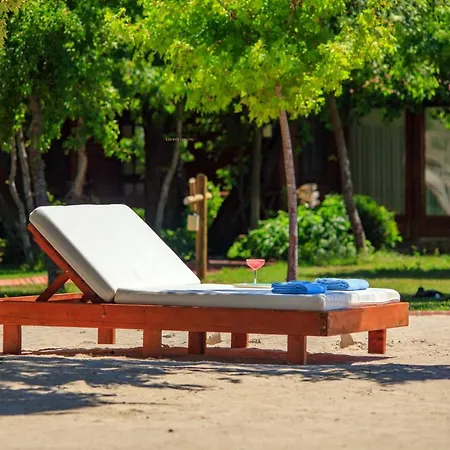 The Bay Club Yanıklar