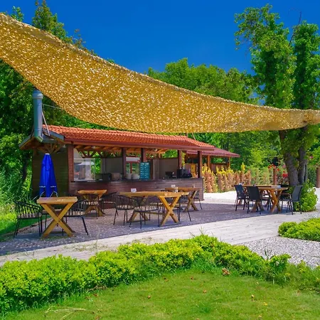 The Bay Club Курортный комплекс 5*