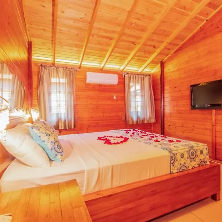 Курортный комплекс The Bay Club