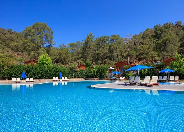 אתר נופש The Bay Club Yanıklar