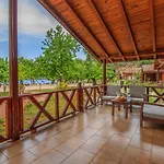 The Bay Club Yanıklar