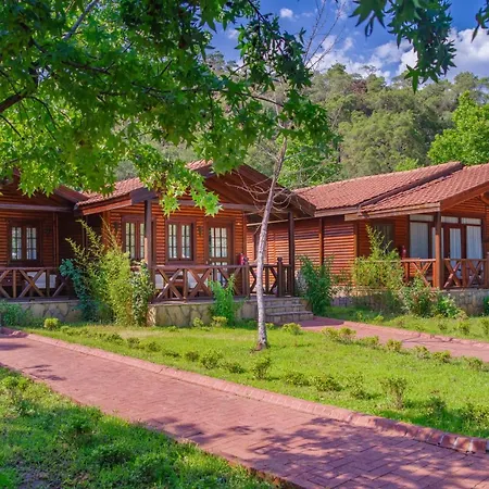 The Bay Club Feriested Yanıklar