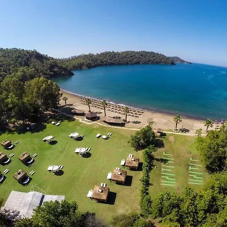 The Bay Club Feriested Yanıklar