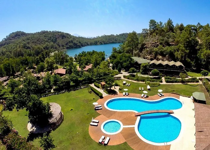 Θέρετρο The Bay Club Yanıklar